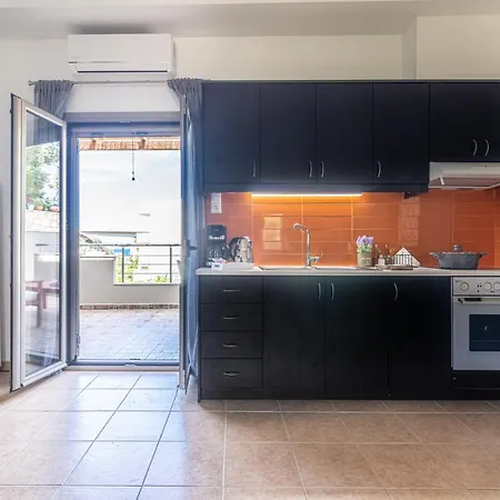 Semesterbostad Ceronia Renovated House Near The *