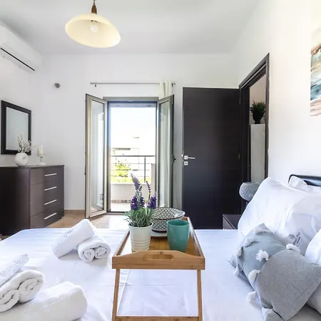 Holiday home Ceronia Renovated House Near The Palaiokastro (Crete)