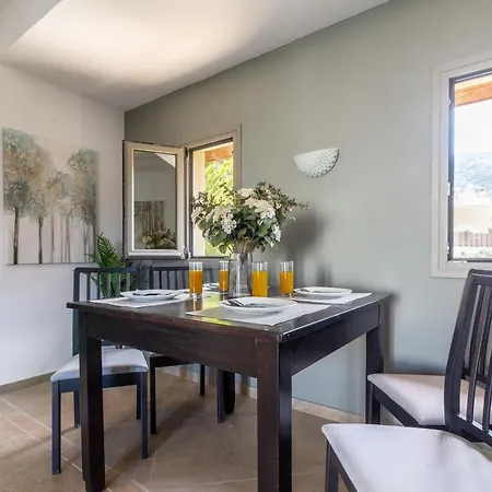 Holiday home Ceronia Renovated House Near The Palaiokastro (Crete)