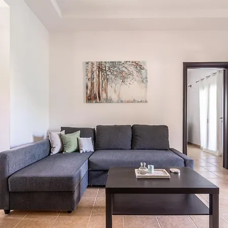 Ceronia Renovated House Near The Holiday home Palaiokastro (Crete)