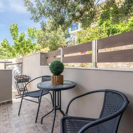 Ceronia Renovated House Near The Holiday home Palaiokastro (Crete)
