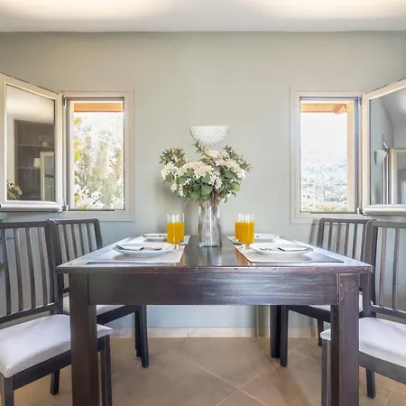 Ceronia Renovated House Near The *